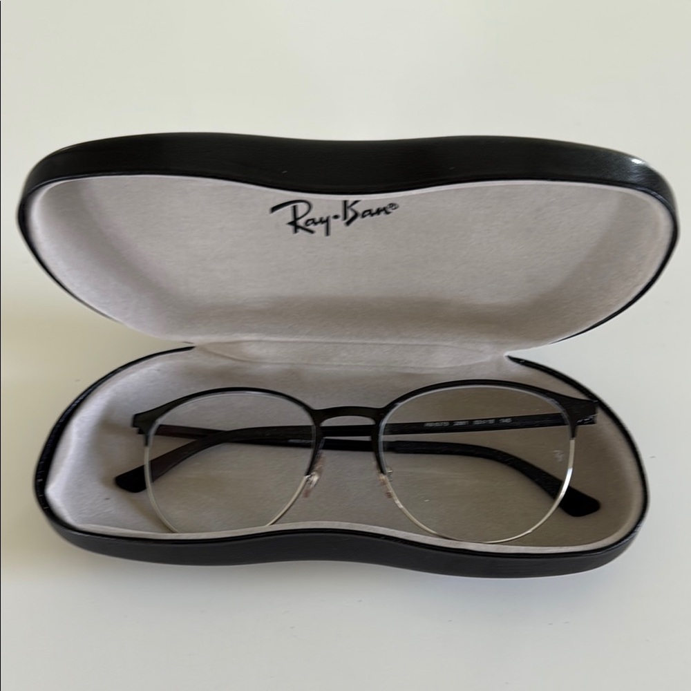 Ray-Ban Black and Silver Aviator Glasses for prescription